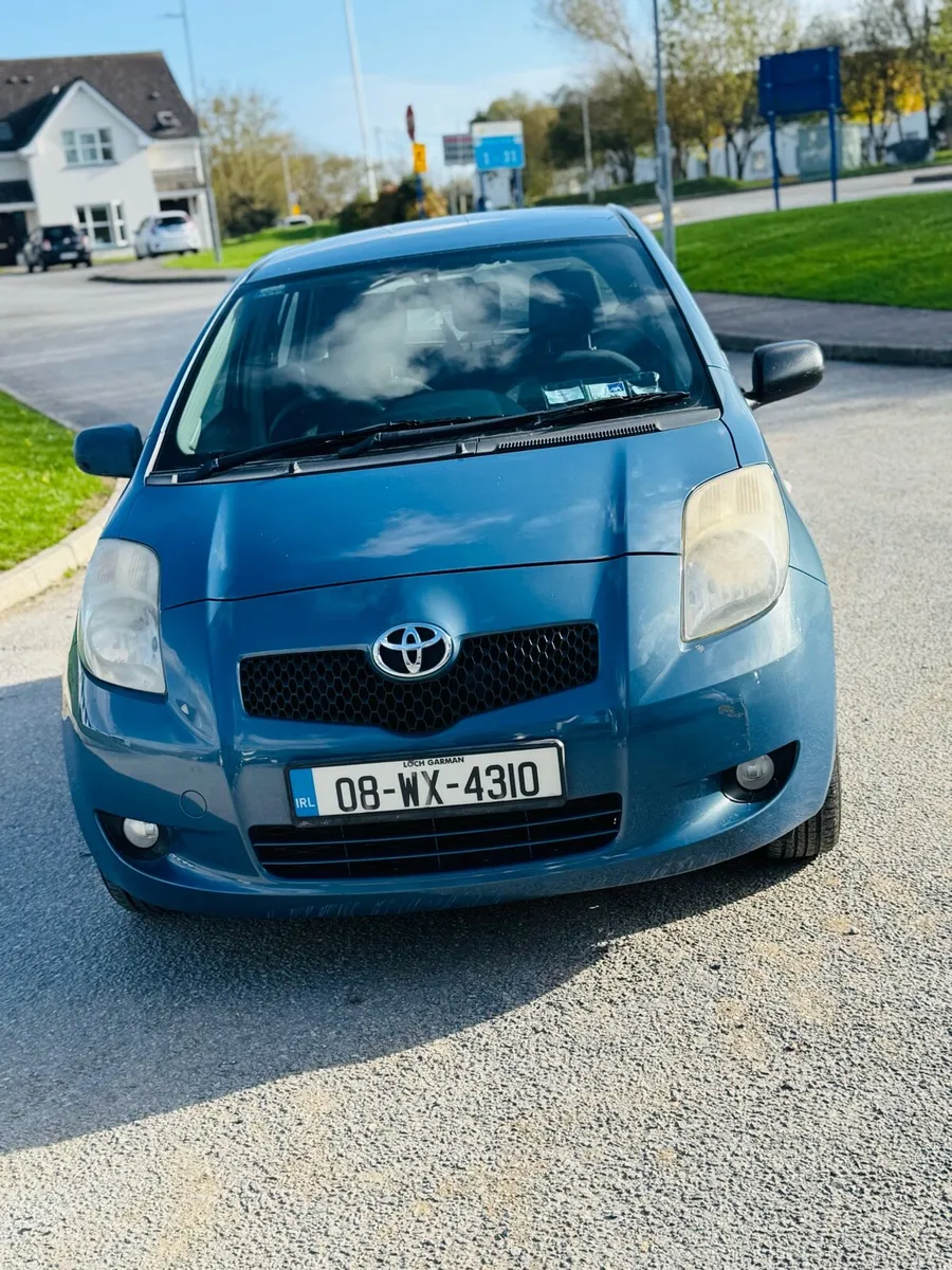 Toyota yaris2008  fresh nct €1999 - Image 1