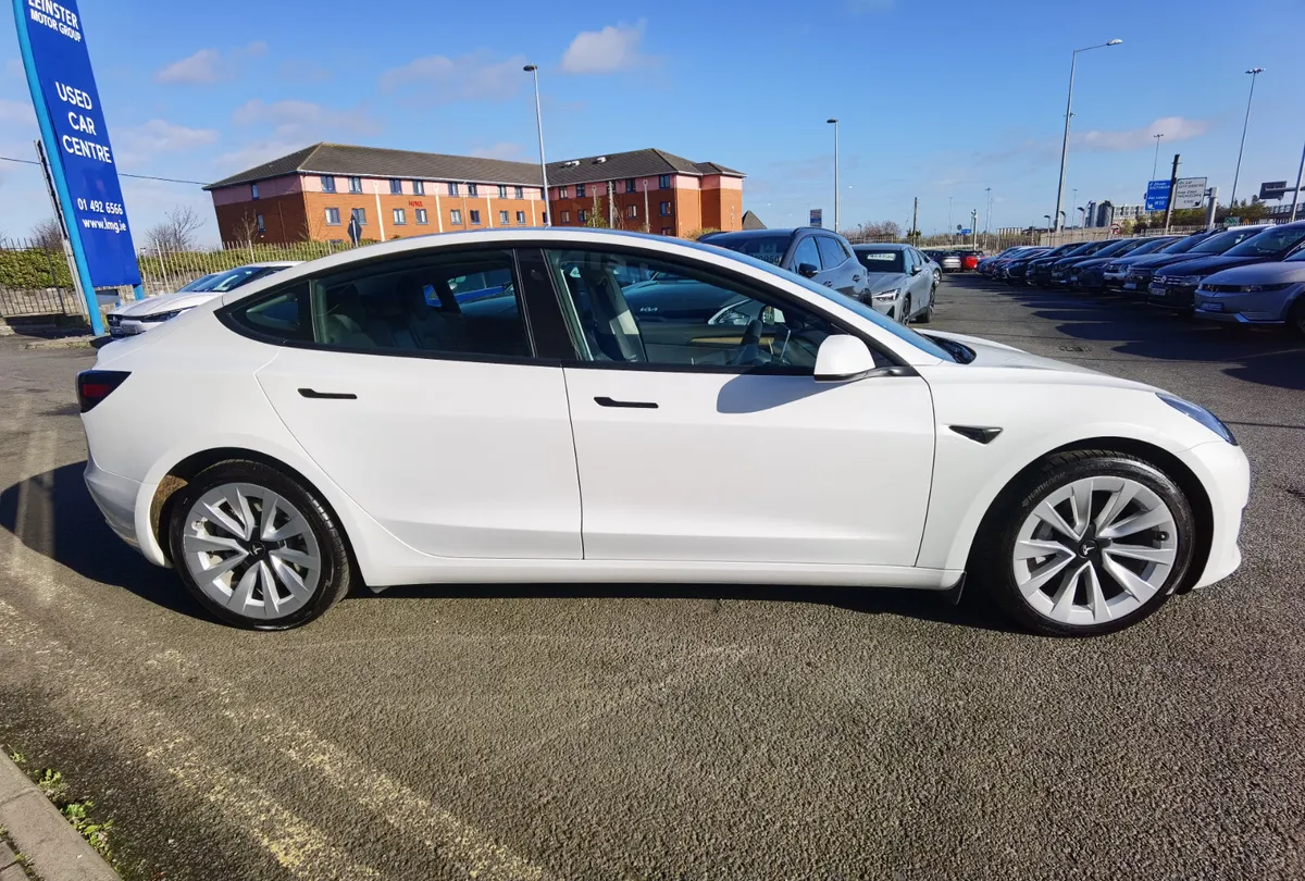 TESLA MODEL 3 STANDARD RANGE PLUS - Image 4