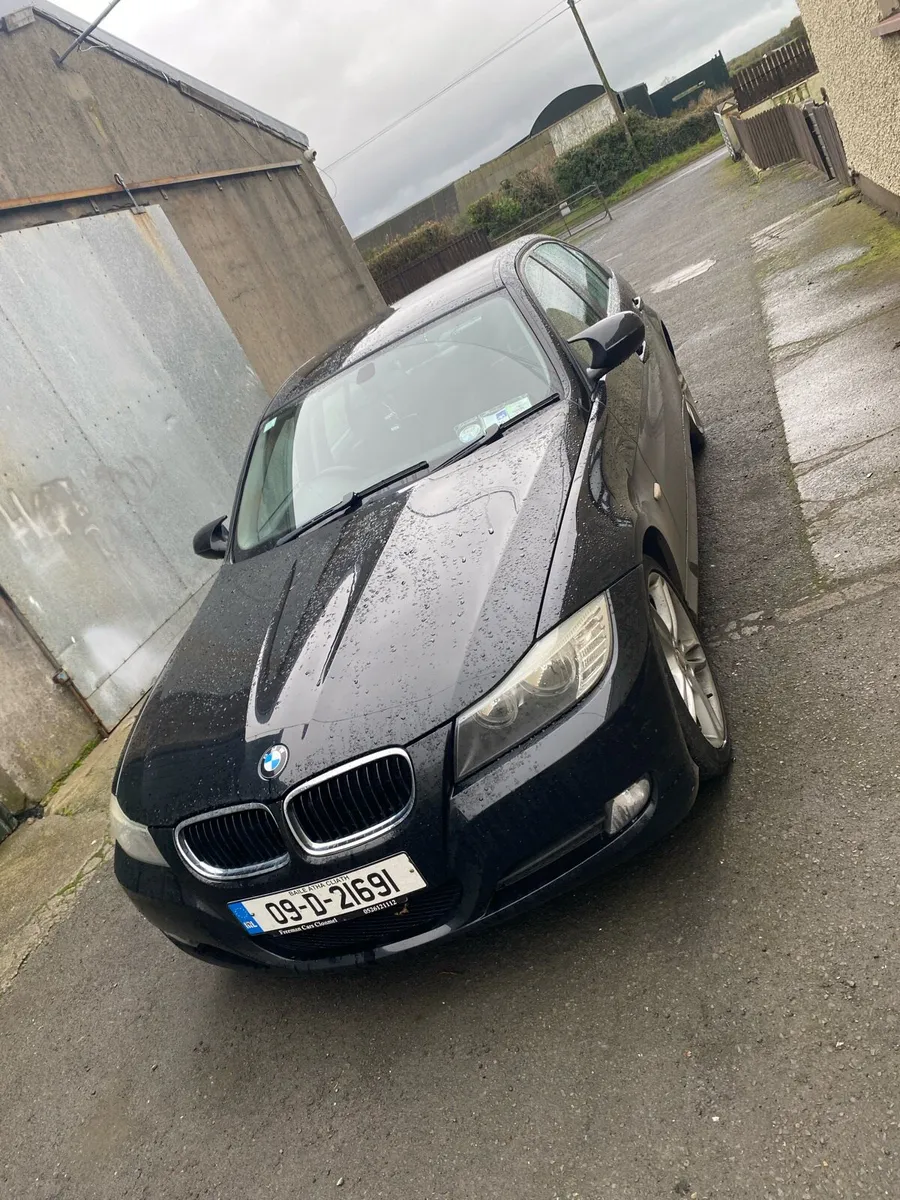 BMW 318D - Image 2
