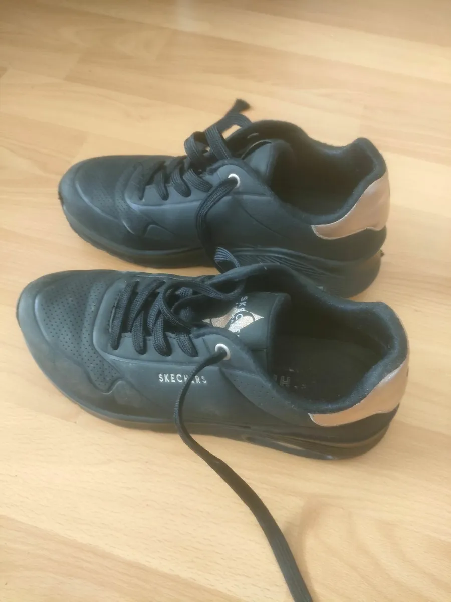 Shoes girl - Image 1