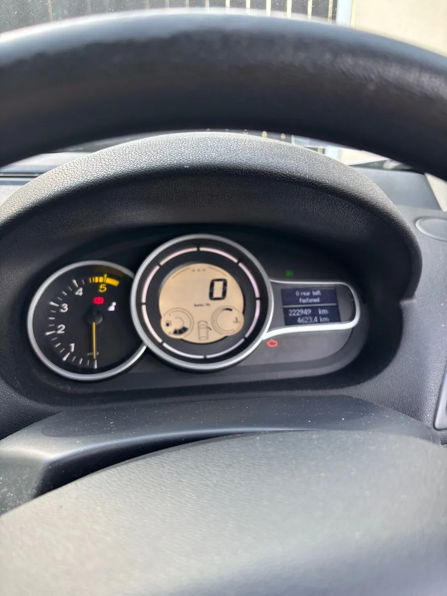 2012 Renault Megane - Image 3