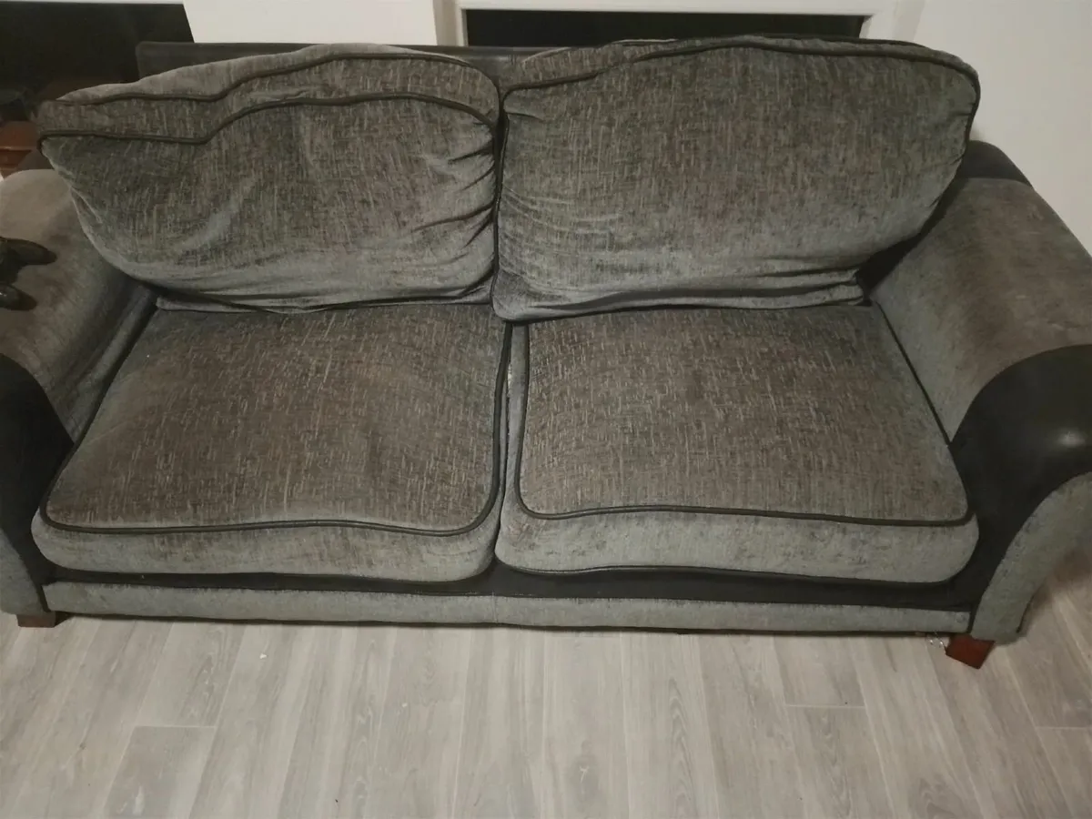 Sofa - Image 2