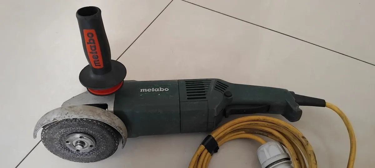 Metabo WA 14-125 Ergo 125mm Grinder 110v - Image 4