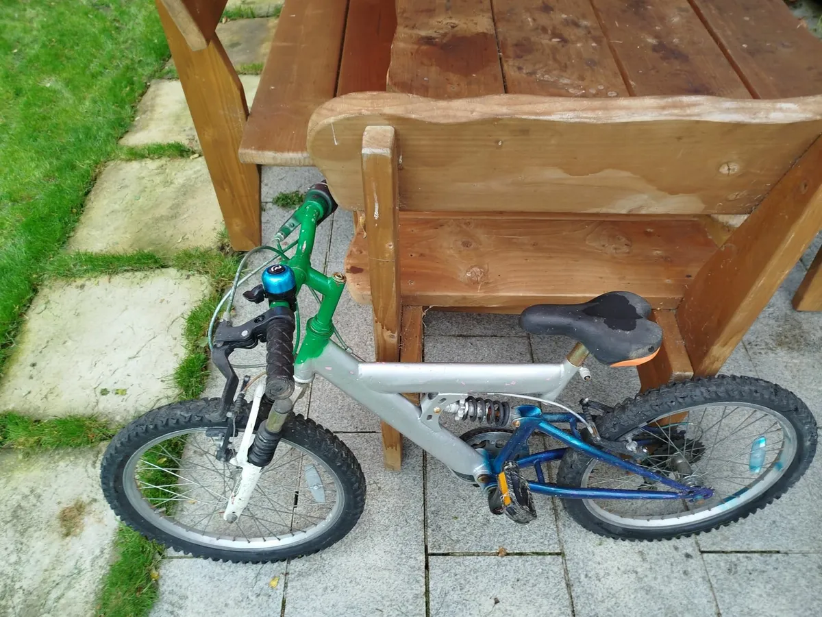 Child's bike - Image 4