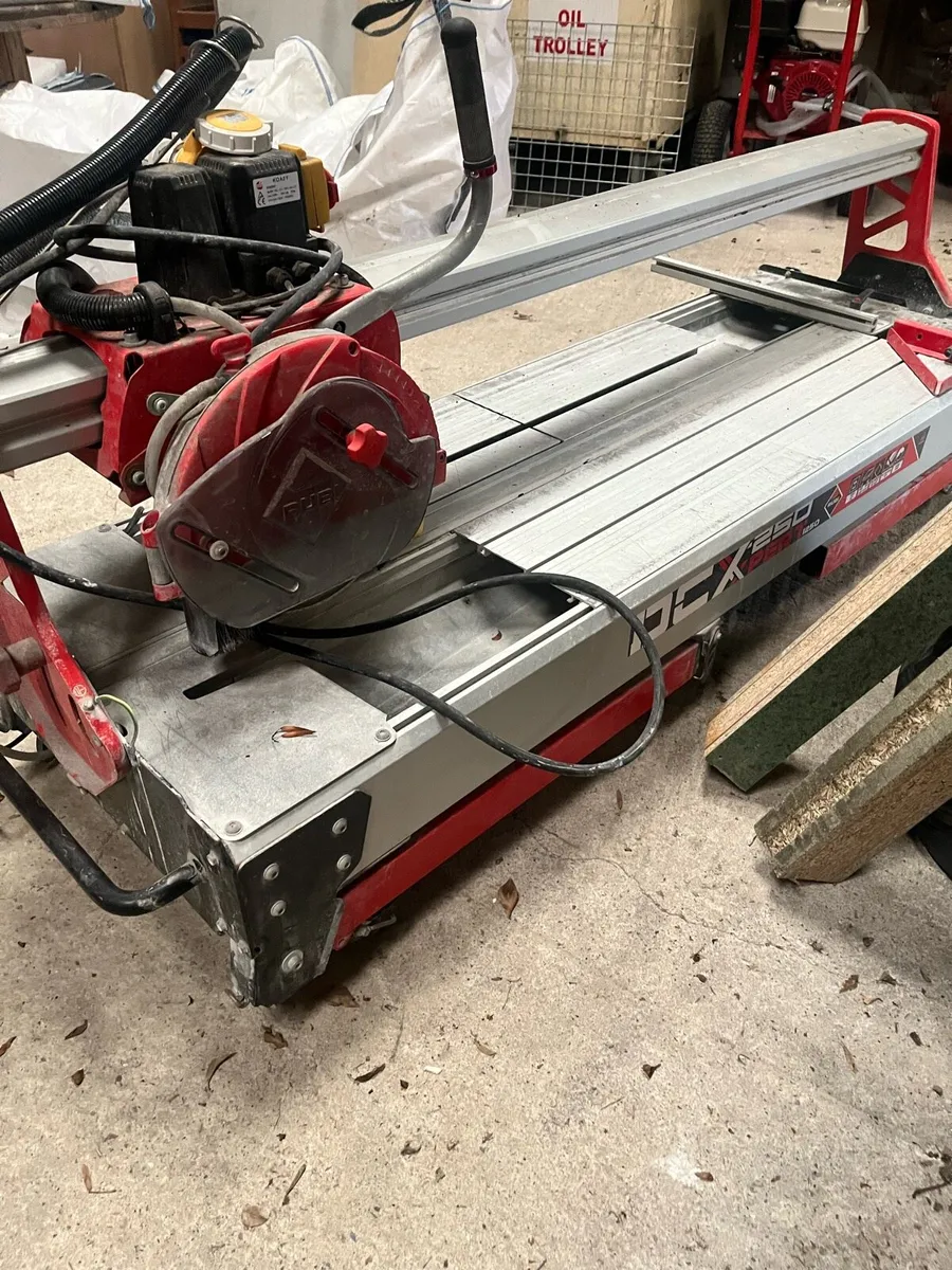 Rubi Tile wet saw 250x - Image 1