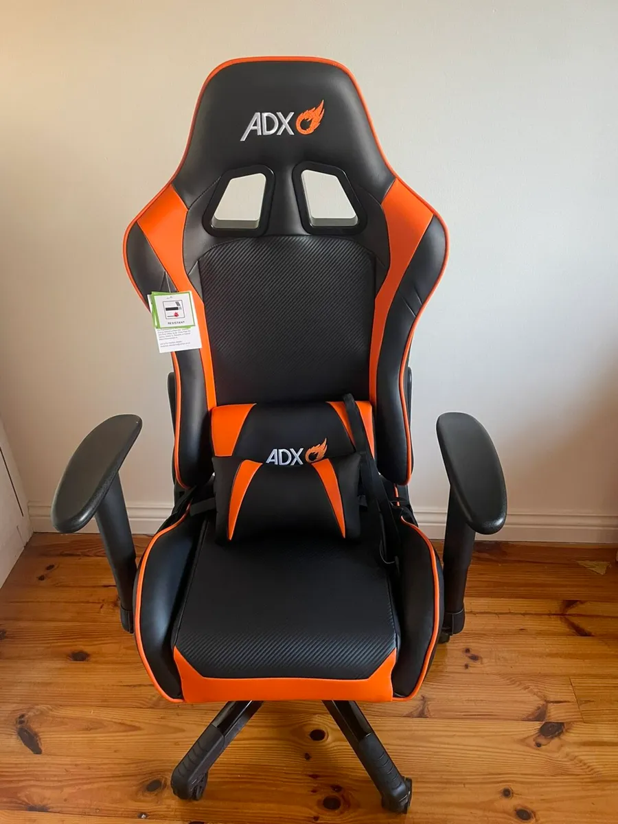 Gaming Chair - Image 1