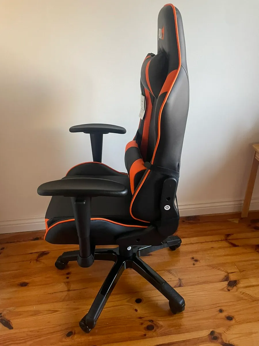 Gaming Chair - Image 2