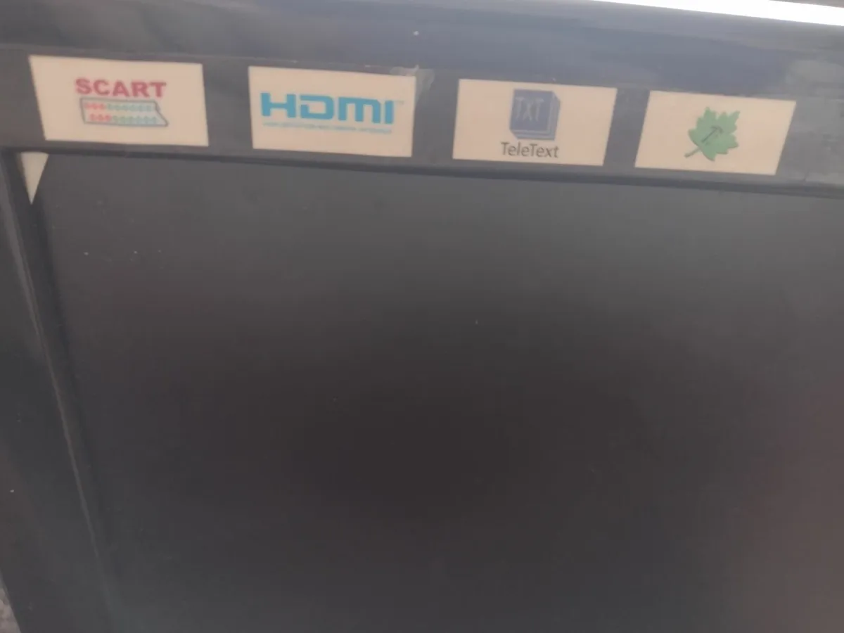 Small walker TV for kids room - Image 3