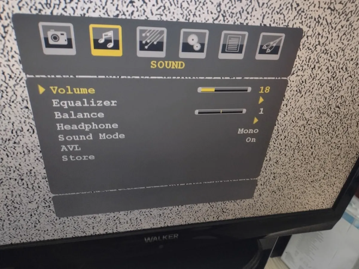 Small walker TV for kids room - Image 2