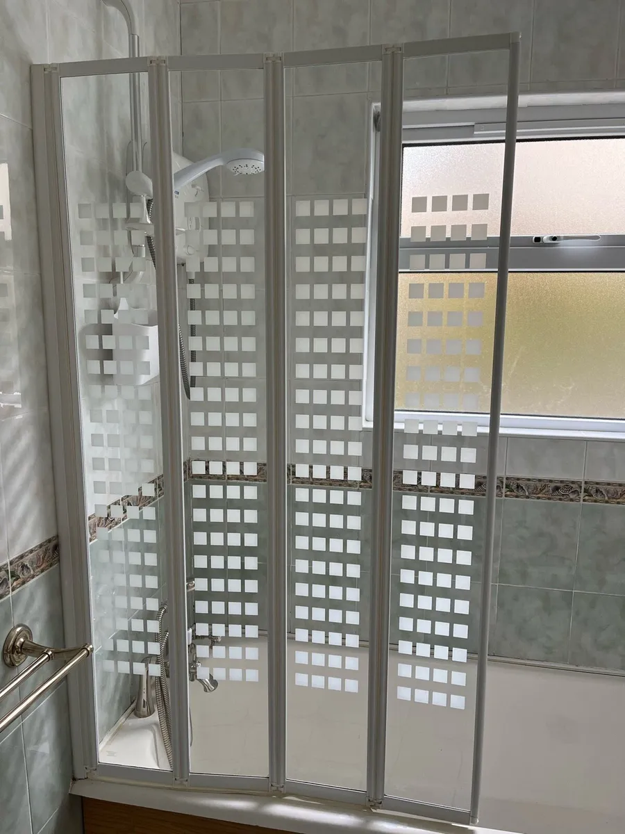 Shower screen - Image 2