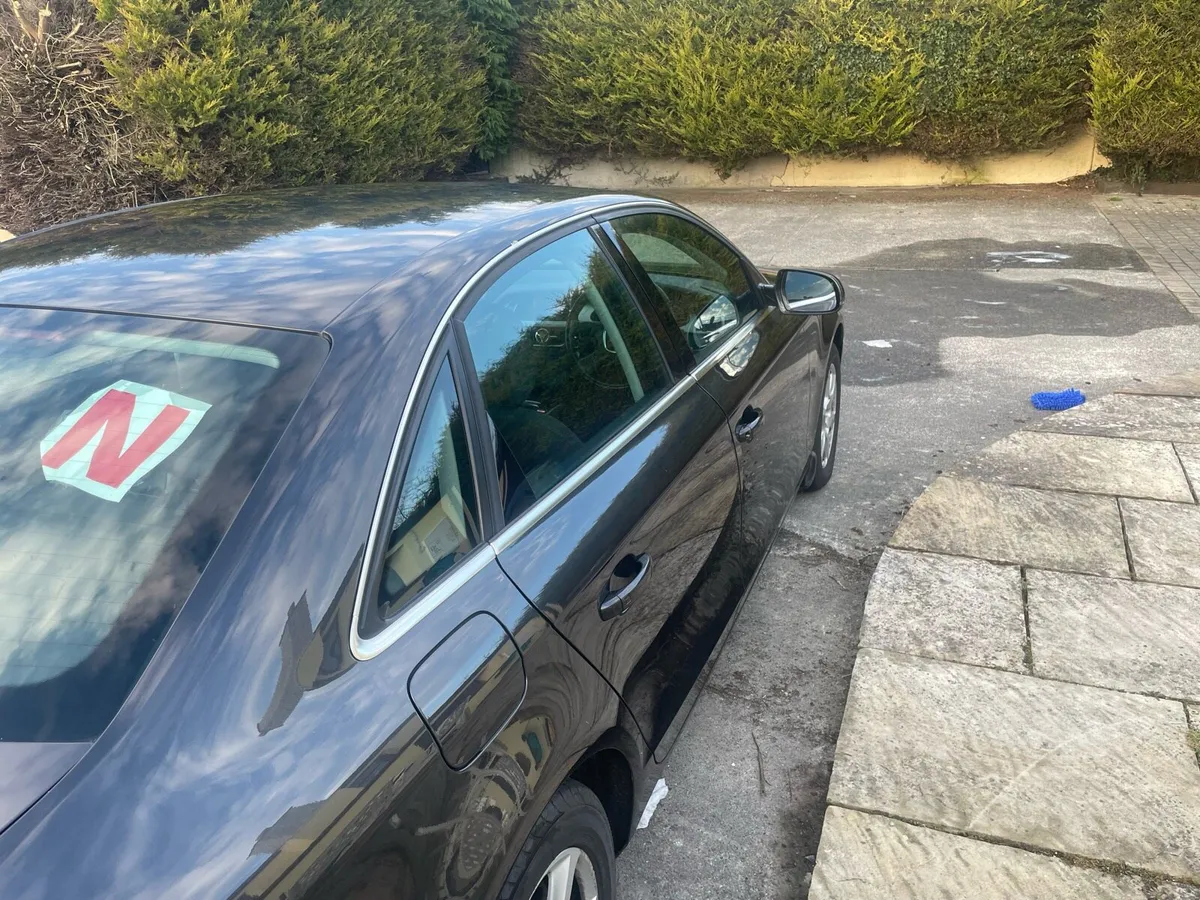 Audi a4 2011 low kms - Image 4