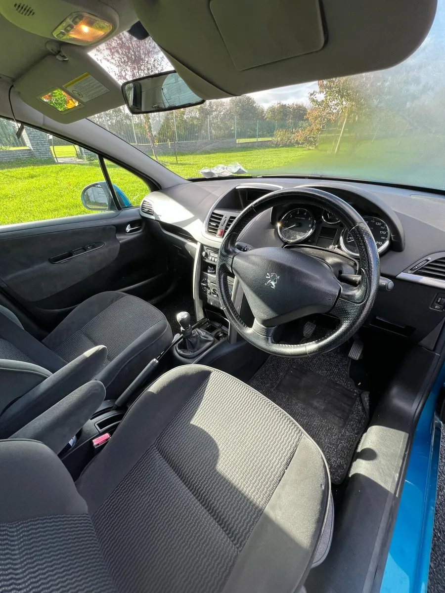 Peugeot 207 - Image 4