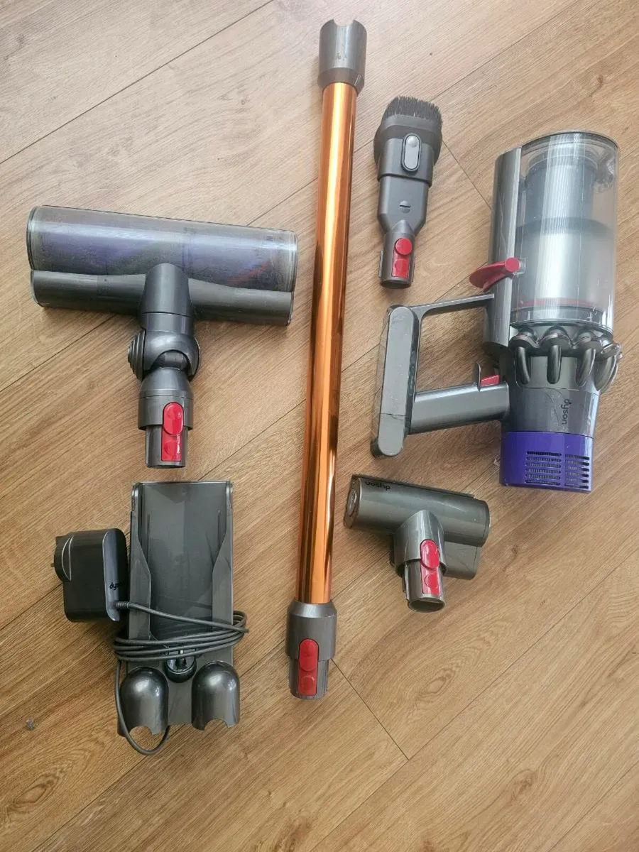 Dyson V10, Excellent condition - Image 3