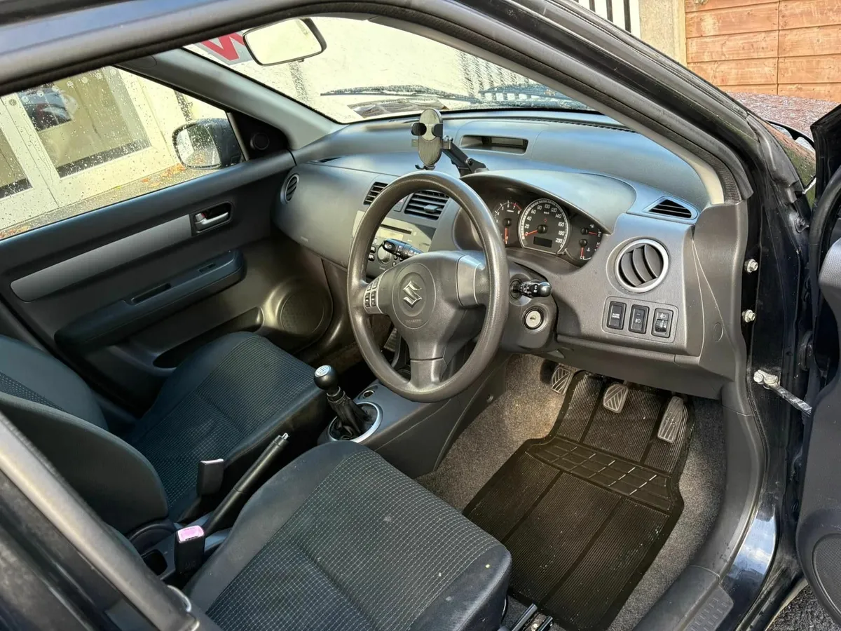 Suzuki Swift 2007 - Image 4