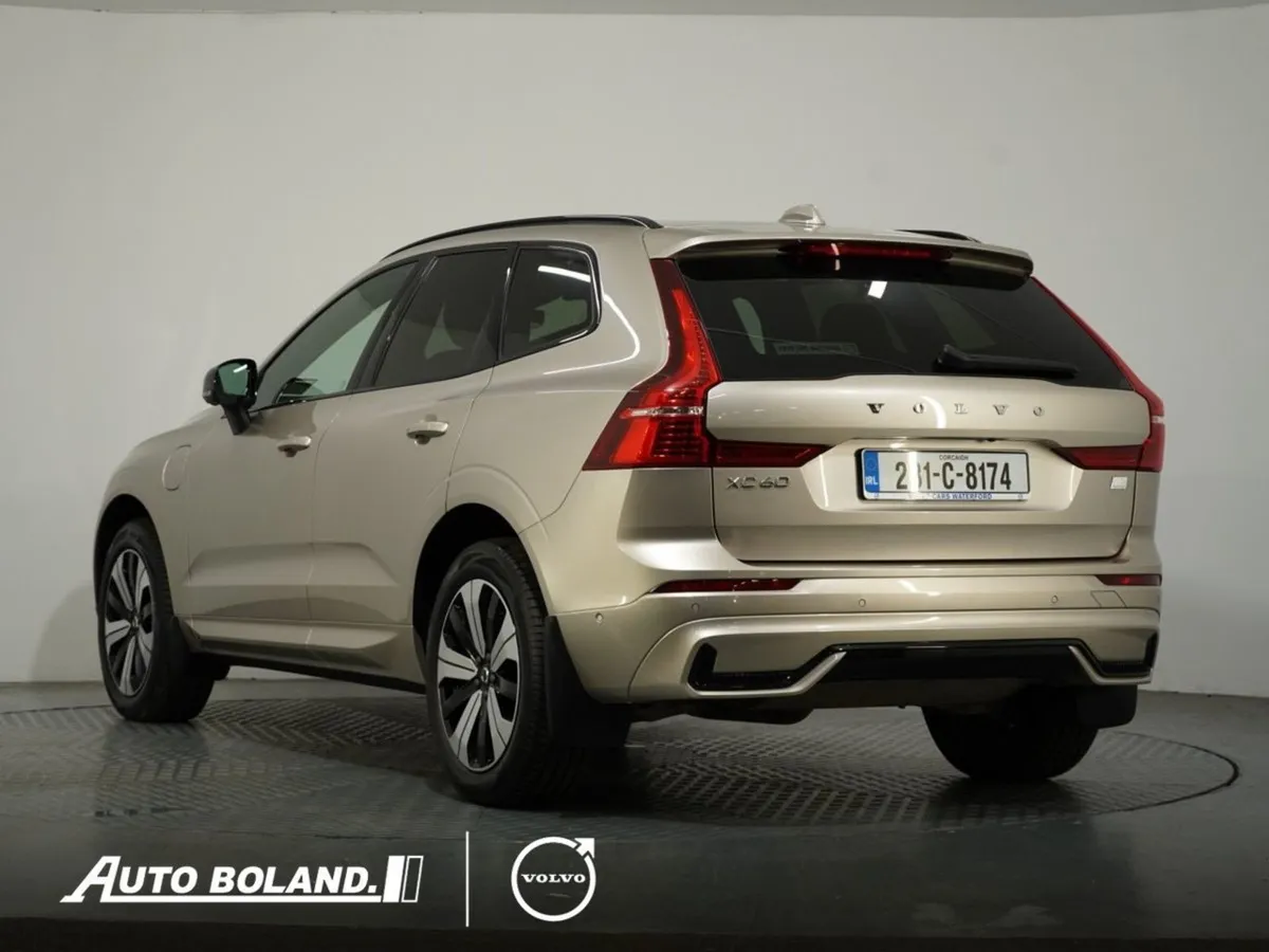 Volvo XC60 T6 Phev Plus Bright - Image 3