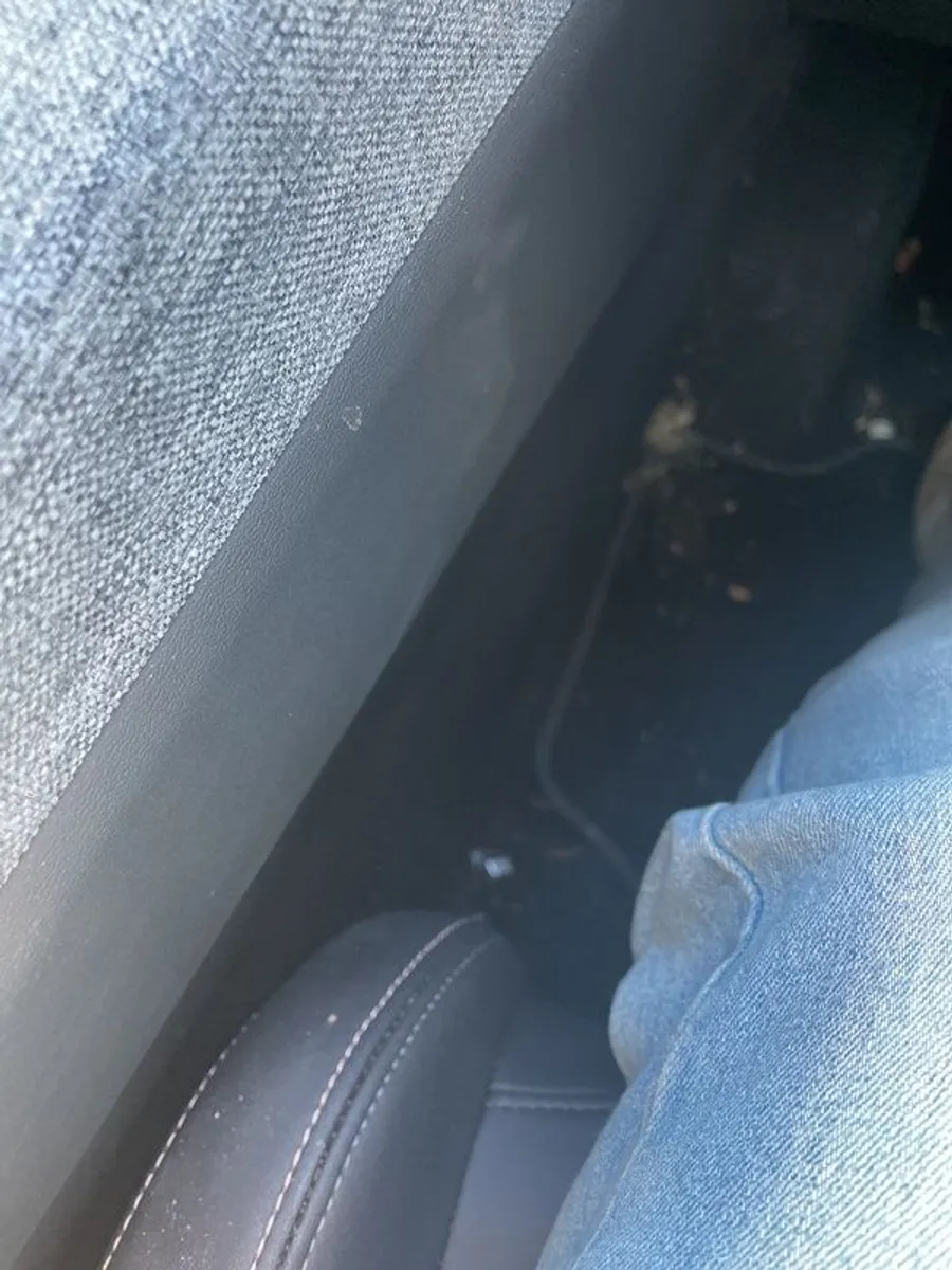 king size bed - Image 1