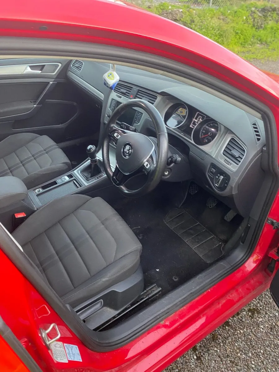 2016 Volkswagen 1.6 R-Line Golf - Image 3