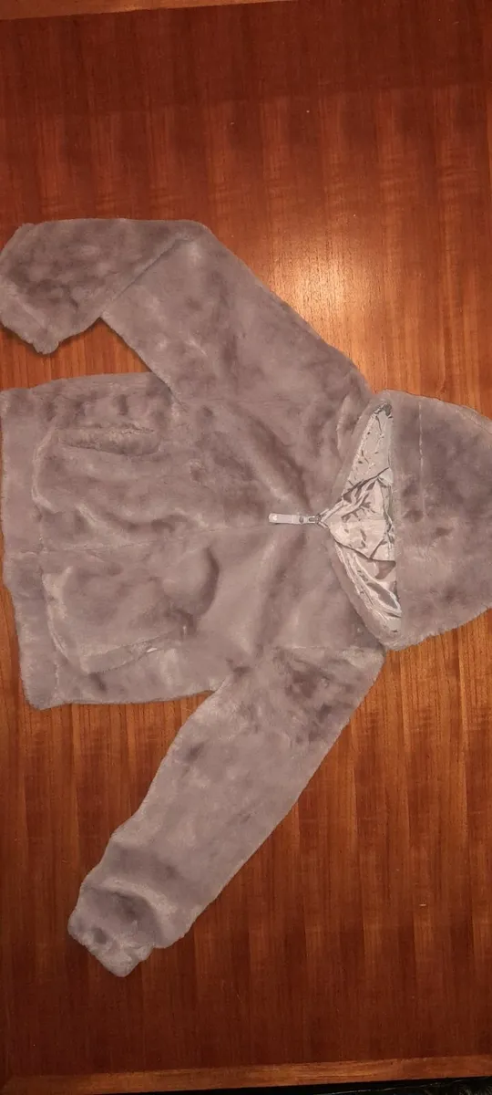 Bundle girls clothes age 8-9 - Image 4