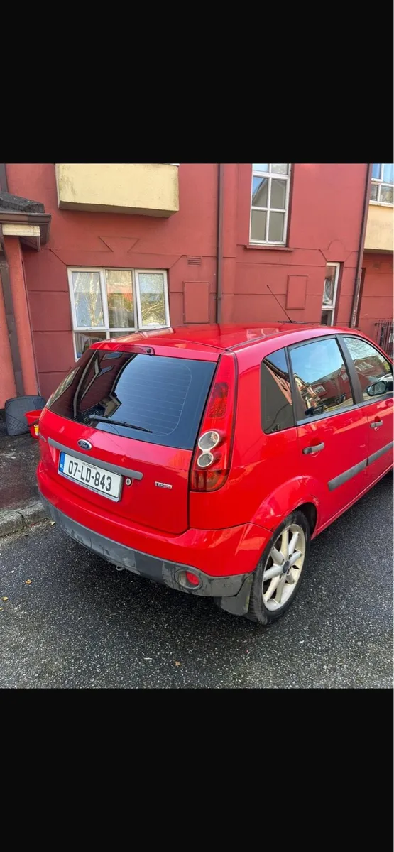 Ford Fusion - Image 1