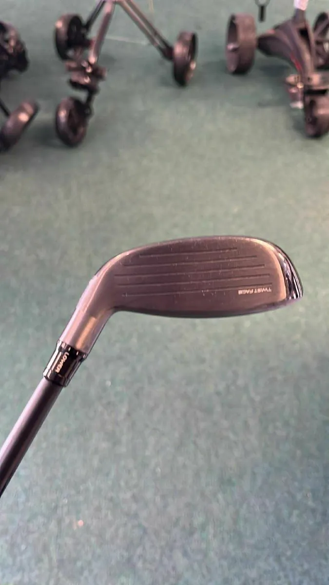 Taylormade Qi35 3(18') Hybrid Stiff €319 Now €209 - Image 3