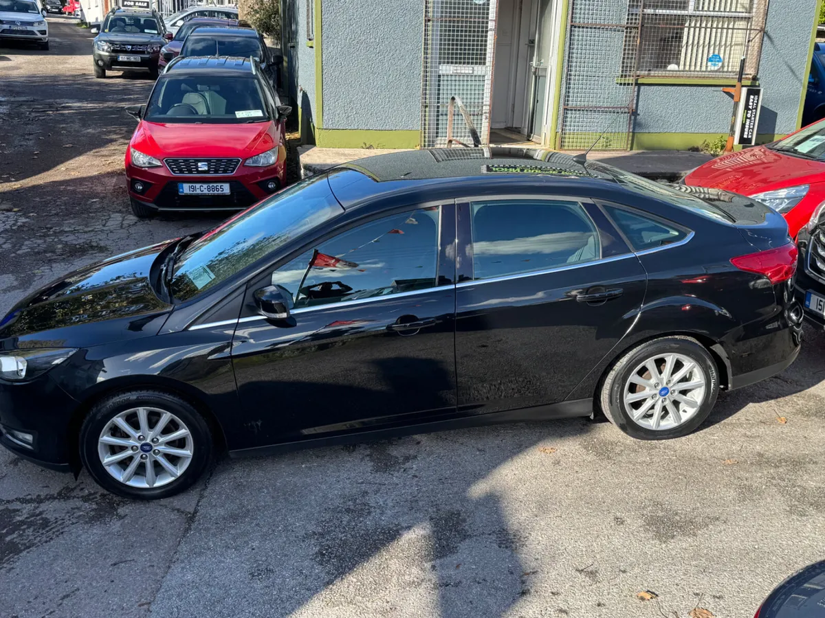 Ford Focus Titanium low mileage - Image 4