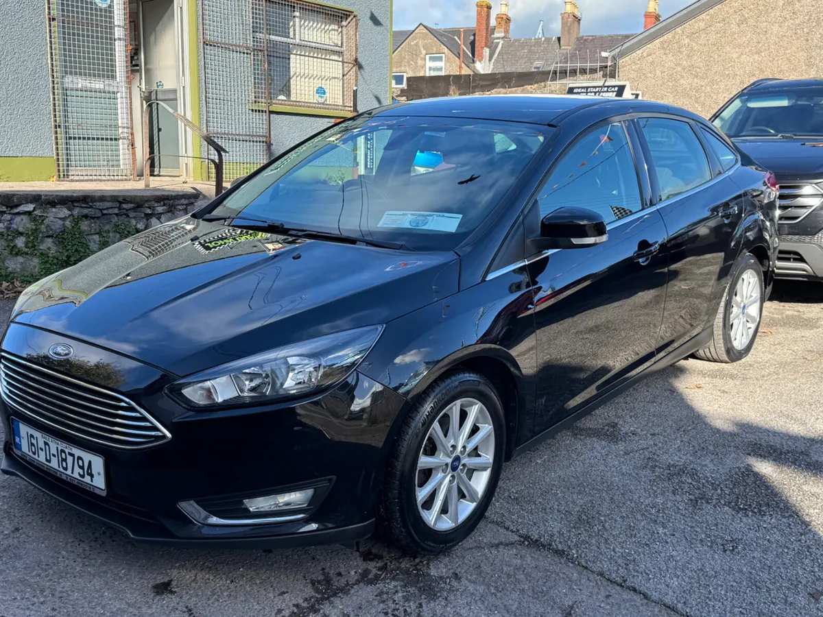 Ford Focus Titanium low mileage - Image 2