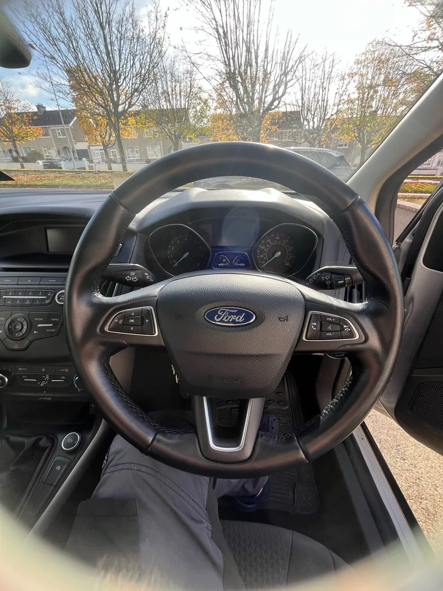 2015 152 Ford Focus 125BHP 75k Miles Excellent - Image 2