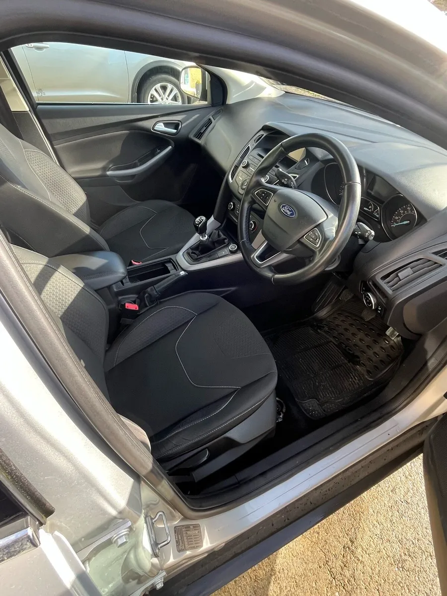 2015 152 Ford Focus 125BHP 75k Miles Excellent - Image 3