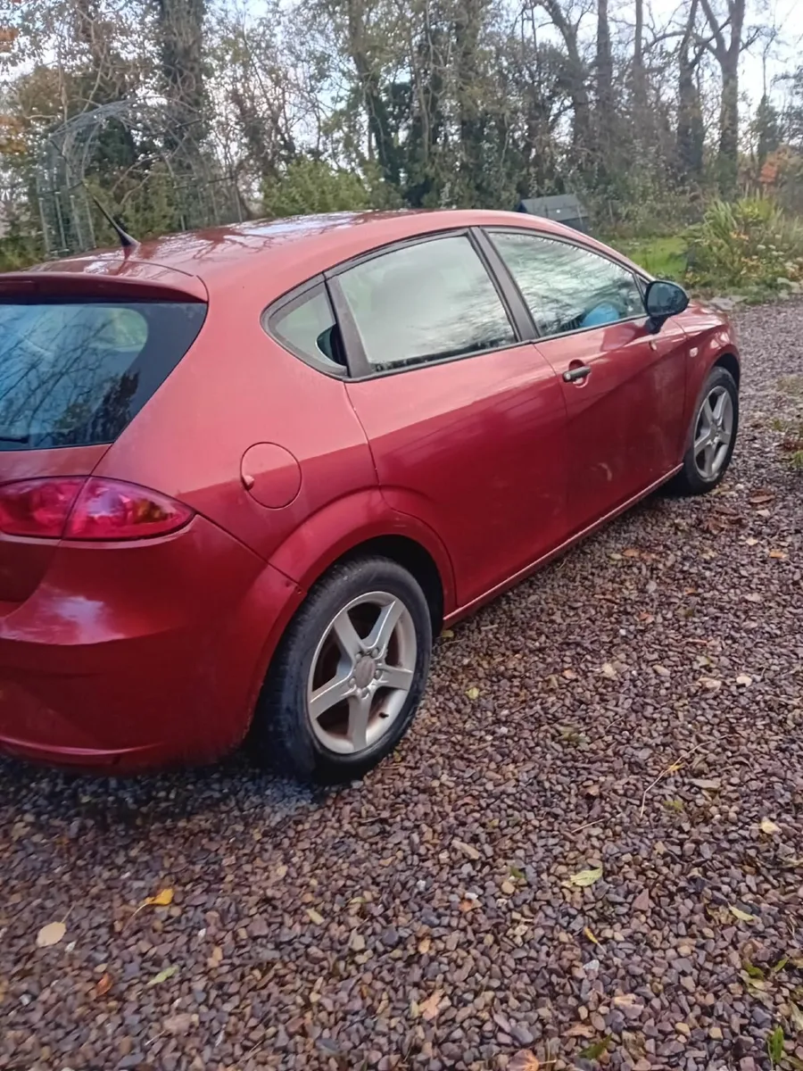 SEAT Leon 2010 - Image 2