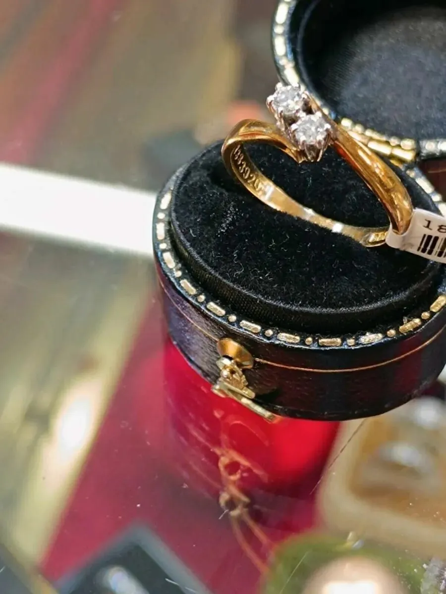 Toi et Moi Diamond 18k Yellow Gold Ring - Image 3