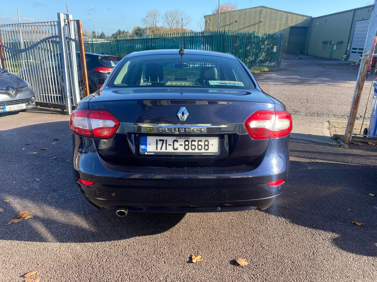 Renault Fluence 2017 ONLY 121KLMS - Image 3