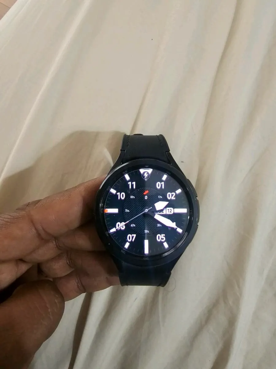Samsung galaxy watch 6 classic, 47 mm, LTE - Image 1
