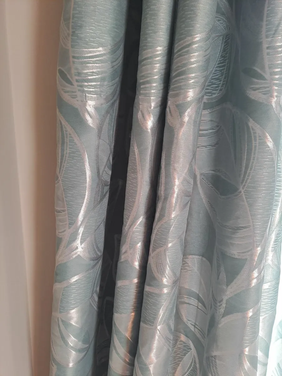Curtains - Image 1