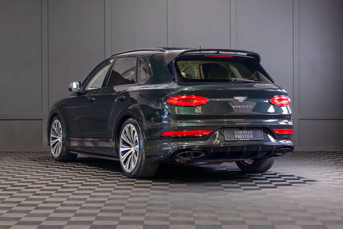 232 Bentley Bentayga Azure V6 N1 Crewcab *Pan Roof - Image 4