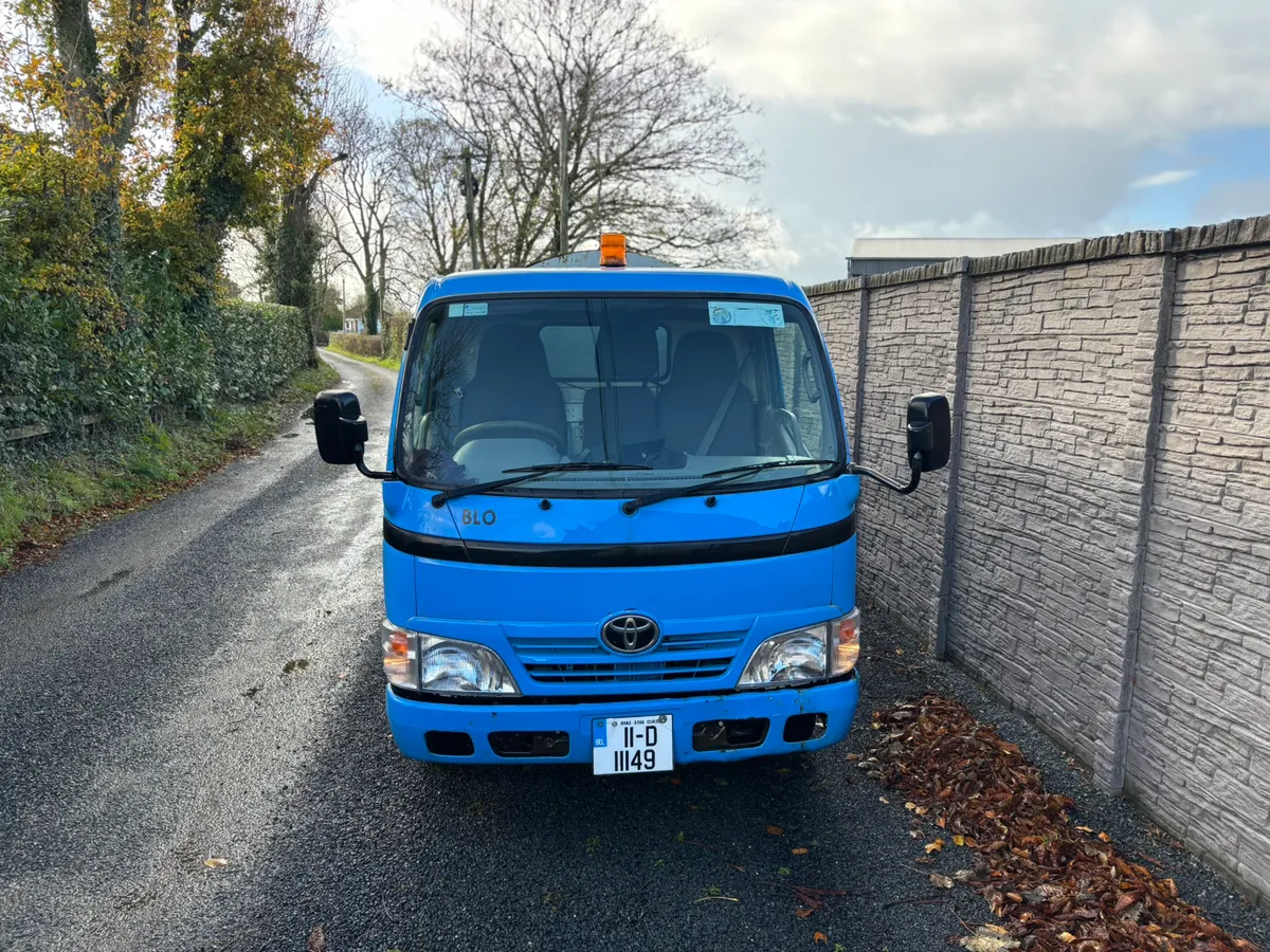 Toyota Dyna Tipper - Image 3