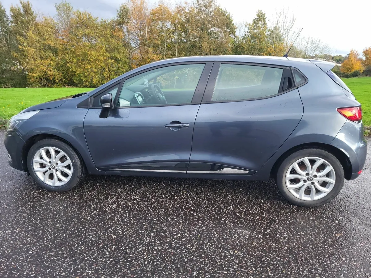 Renault Clio 2018 - Image 4