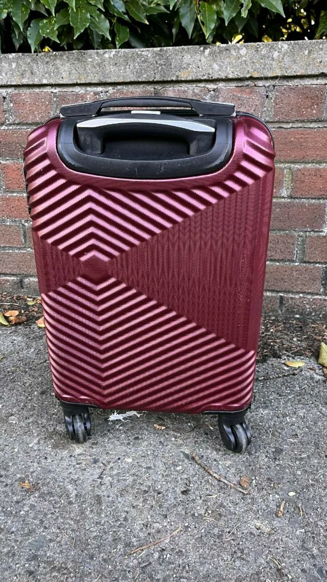 Hard Shell Suitcase - Image 2