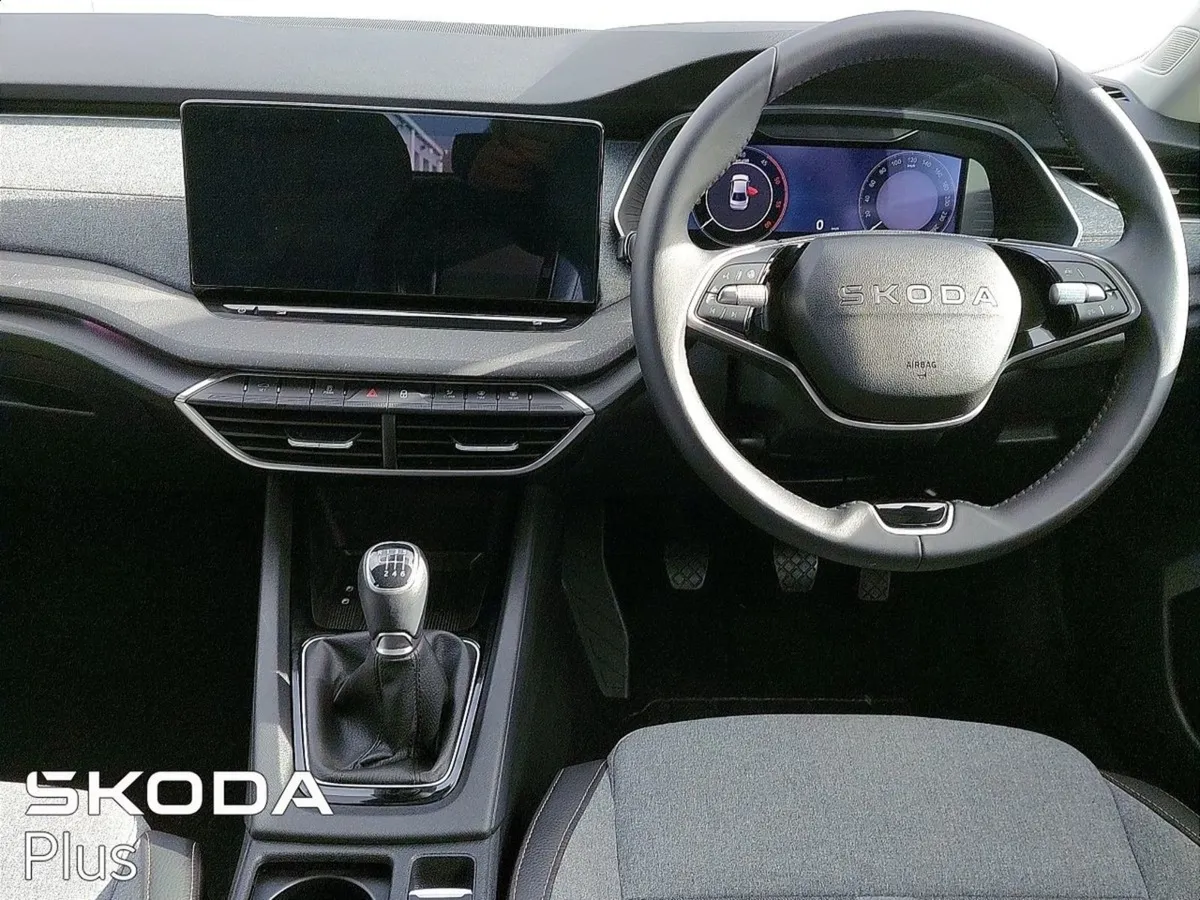 Skoda Octavia Selection  2.0tdi 115HP - Image 2