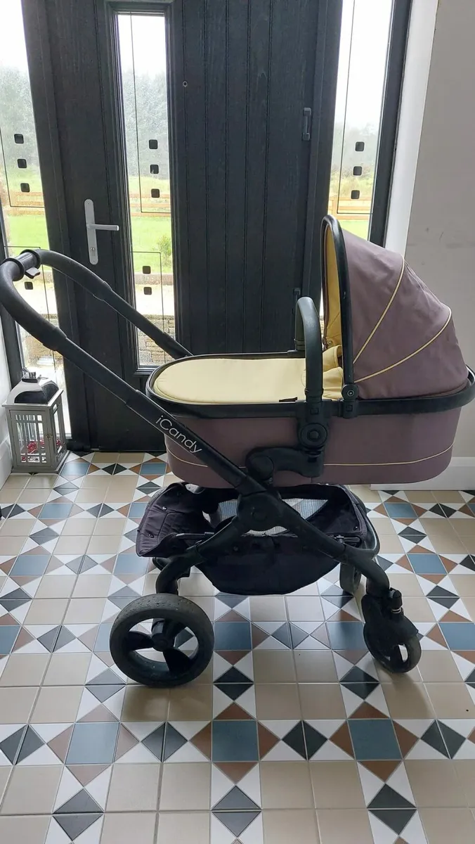 I candy pram - Image 3
