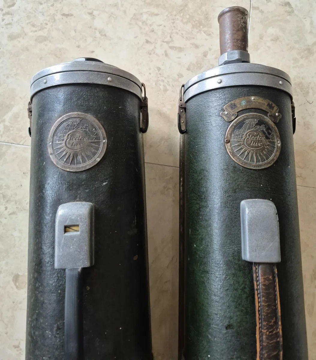 Vintage Electrolux Vacuum 1921 with ORGINAL WOODEN - Image 3