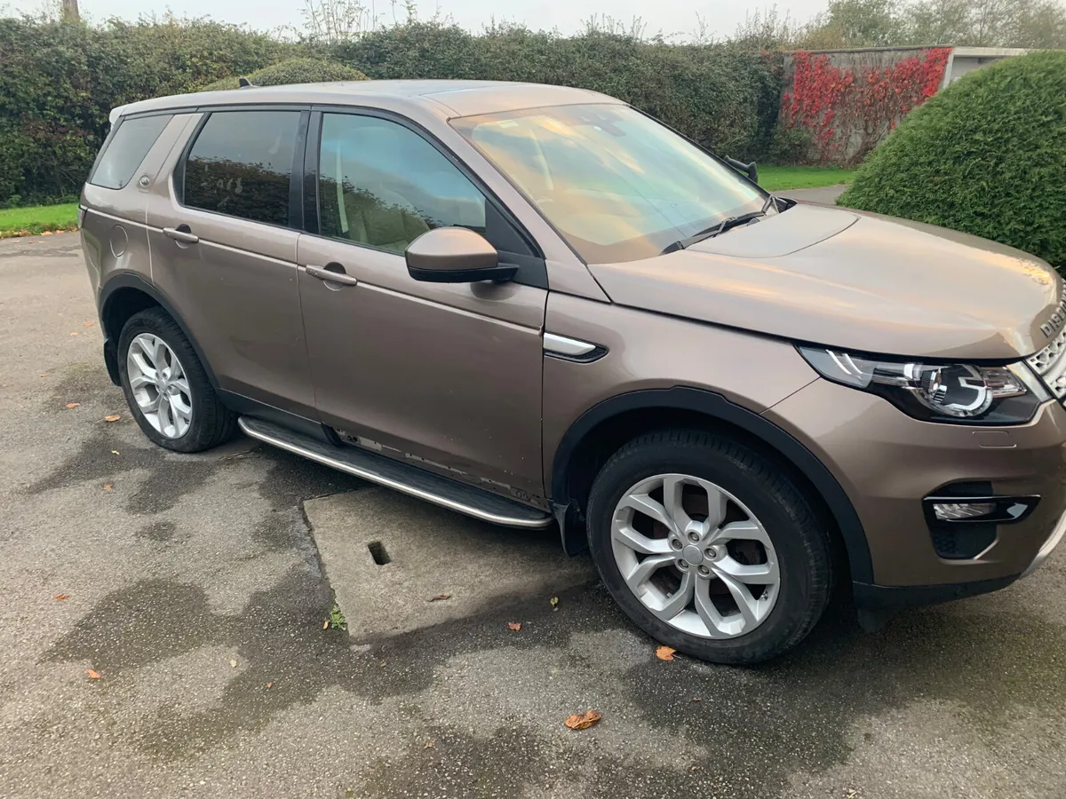 2016 LANDROVER DISCOVERY 7 SEATER - Image 1
