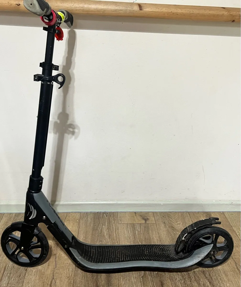 Globber scooter Not electric - Image 3