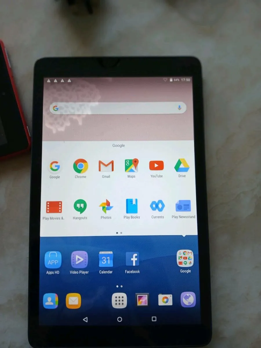 Two kids iPads working perfect pm - Image 3