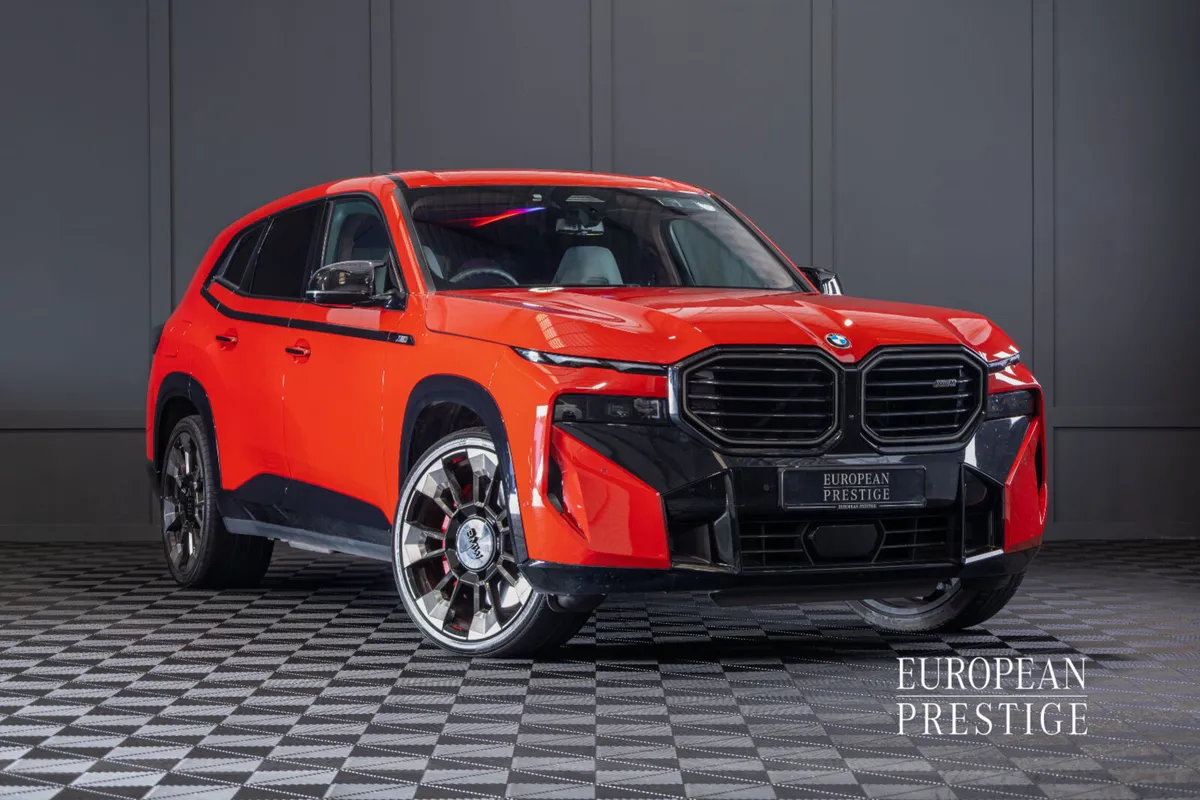 242 BMW XM 50e - Image 1