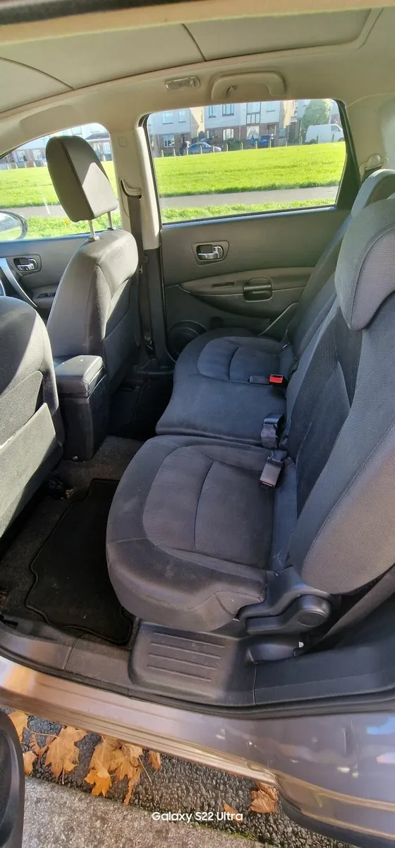 Nissan Qashqai+2 2010 - Image 2