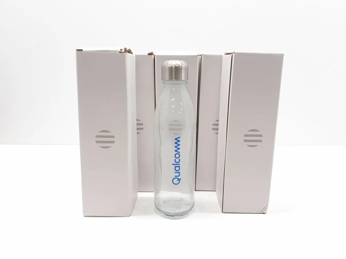Online Auction Of 5x Glass Water Bottle & More! - Image 1