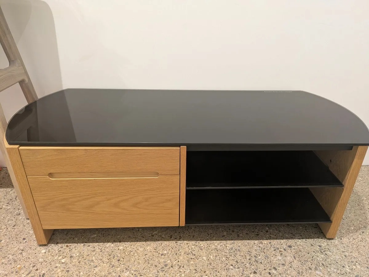 TV stand - Image 3