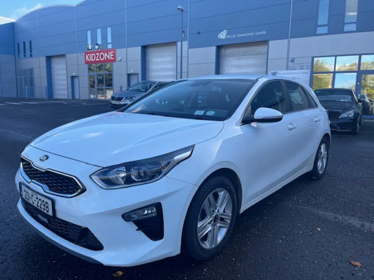 CEED PETROL 1.0 K3 5DR 2 YEARS WARRANTY LEFT - Image 3