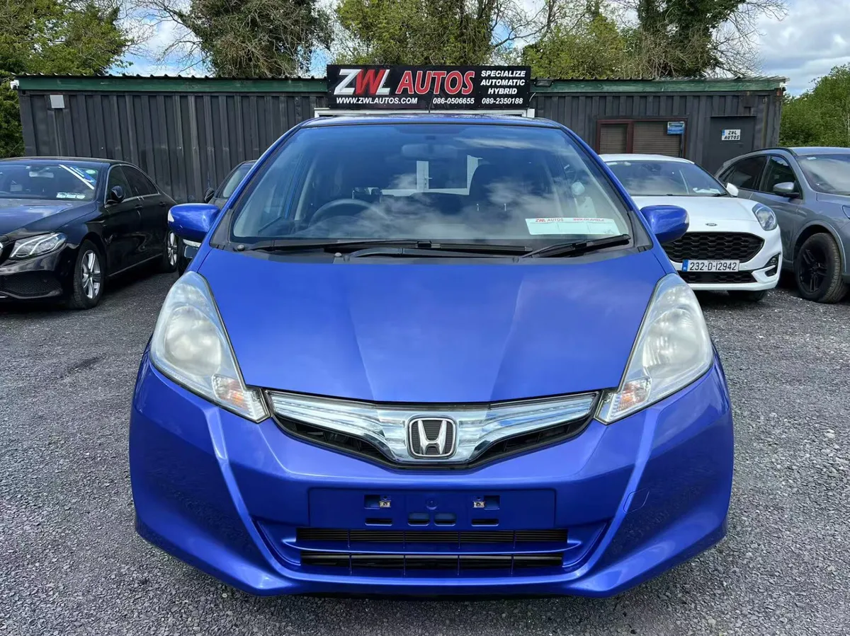 2012 Honda Fit Hybrid - Image 3