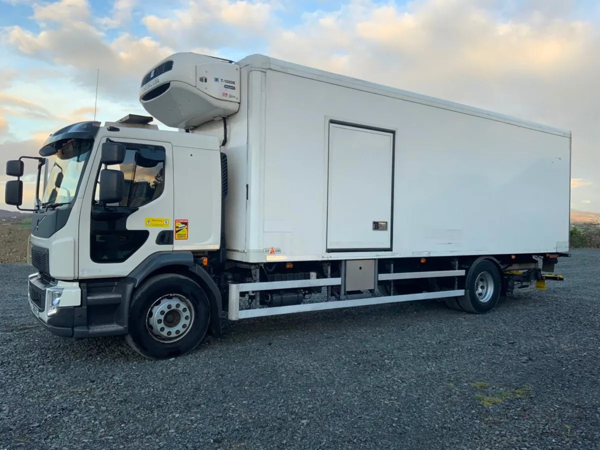 Volvo FL Thermo King Fridge Body. Tail Lift. - Image 1